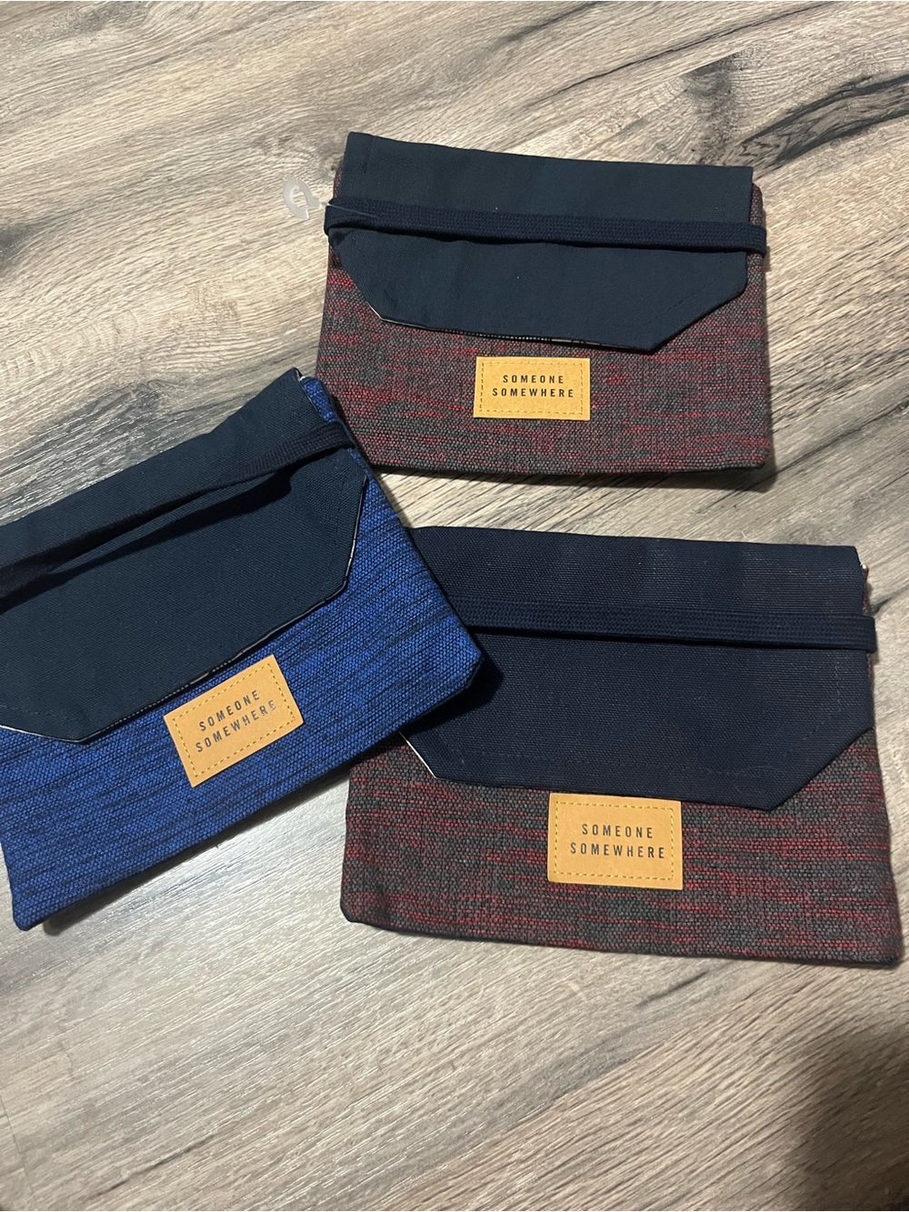 3 Delta airlines Someone Somewhere Foldover Clutch - Navy & Red/Blue Mix